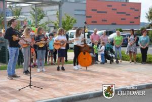 Otvoritev obnovljene poti, pločnika in parkirišč v Stročji vasi 2